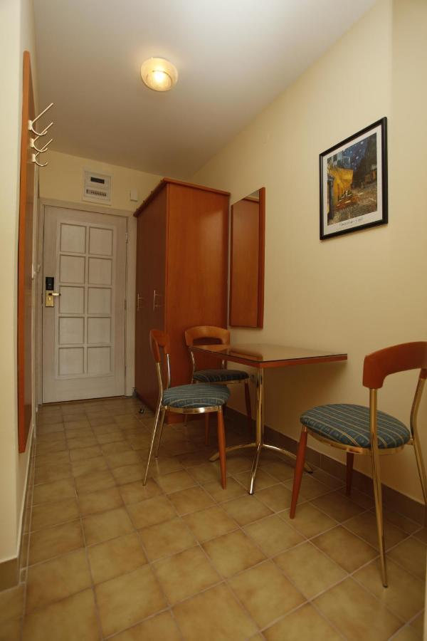 Apartments Perovic Budva Luaran gambar