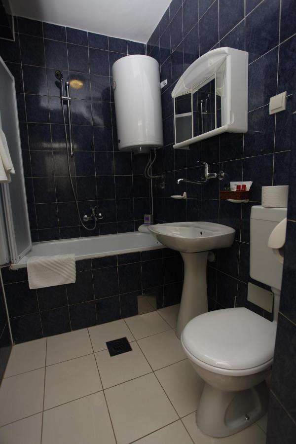 Apartments Perovic Budva Luaran gambar
